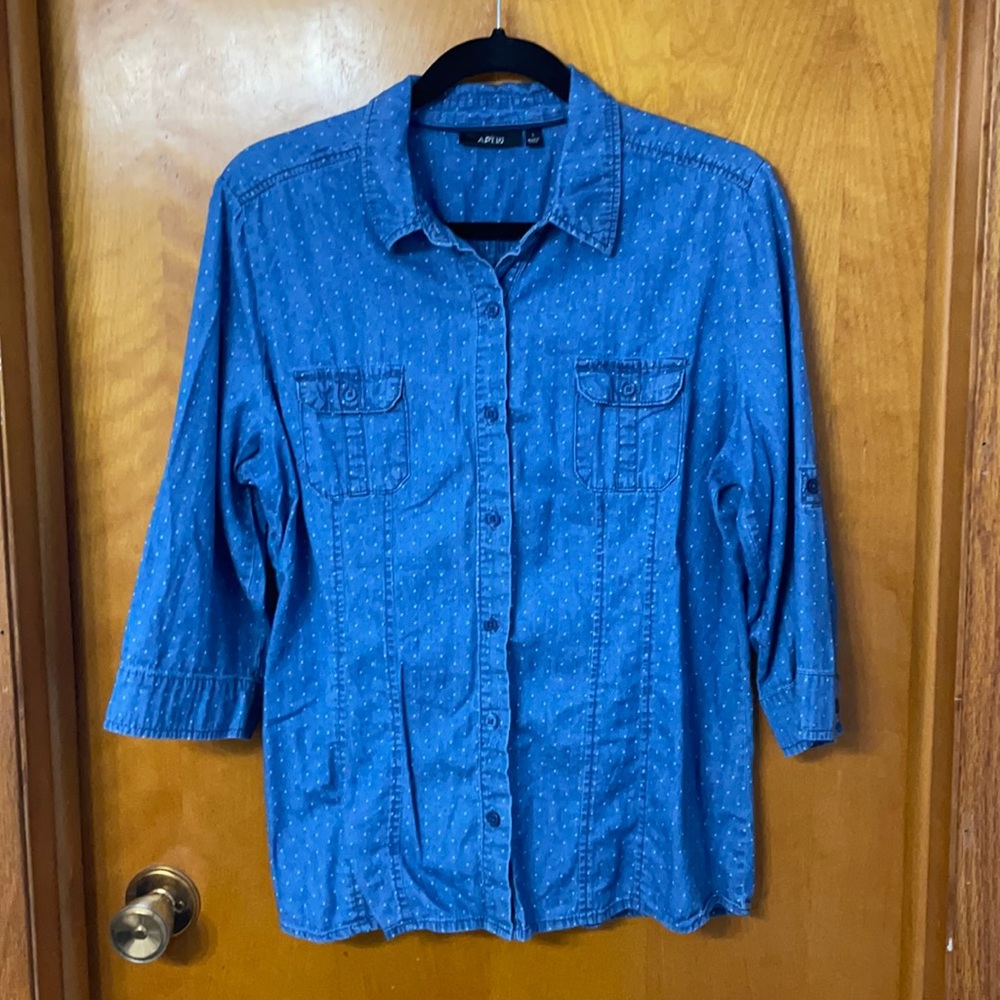 SALE 2 for $10 shirts  3/4 length button down shirt